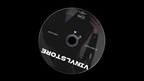 Snapshot of vinylstore chatting on February 8, 2025, 11:12 am Diva Silvia online show from February 8, 2025, 11:12 am