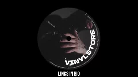 Snapshot of vinylstore chatting on March 5, 2025, 1:39 pm Diva Silvia online show from March 5, 2025, 1:39 pm