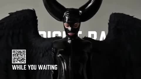 Snapshot of vinylstore chatting on October 17, 2025, 4:20 pm Diva Silvia online show from October 17, 2025, 4:20 pm