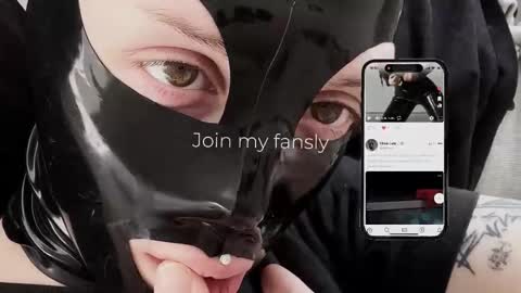 Snapshot of vinylstore chatting on November 15, 2025, 6:15 pm Diva Silvia online show from November 15, 2025, 6:15 pm