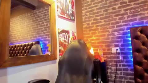 ---Vinzen--- online show from October 31, 2025, 6:20 pm