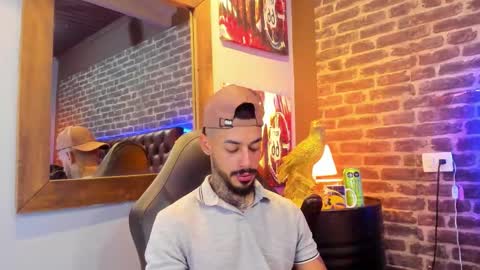 ---Vinzen--- online show from December 5, 2025, 4:54 am