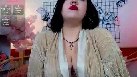 viochi_01 online show from August 6, 2026, 7:21 am