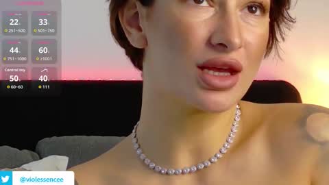 Snapshot of viofemme chatting on October 15, 2025, 6:35 am viofemme online show from October 15, 2025, 6:35 am