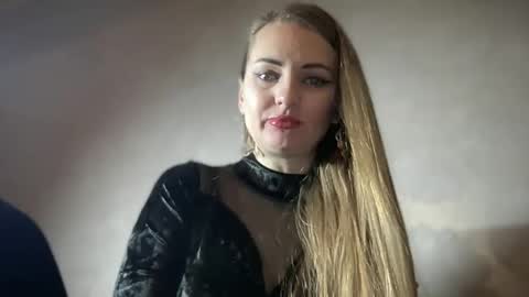 Funny  girl online show from December 9, 2024, 4:56 am