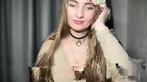 Funny  girl online show from December 14, 2024, 8:18 pm