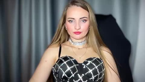 Funny  girl online show from December 17, 2024, 10:43 pm