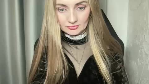 Funny  girl online show from December 29, 2024, 2:49 am