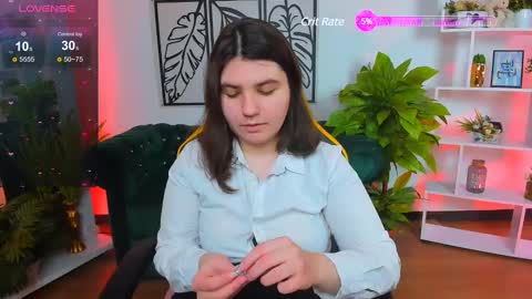 Viola online show from March 4, 2025, 9:32 pm