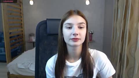 Snapshot of violaberry__ chatting on September 27, 2025, 2:16 am violaberry__ online show from September 27, 2025, 2:16 am