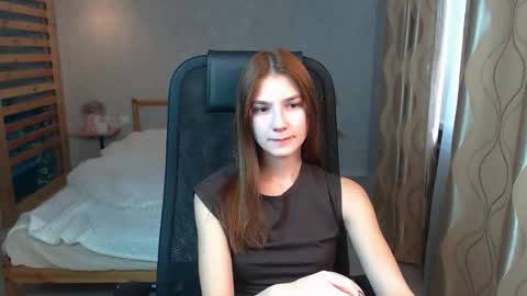 Snapshot of violaberry__ chatting on October 12, 2025, 2:32 am violaberry__ online show from October 12, 2025, 2:32 am