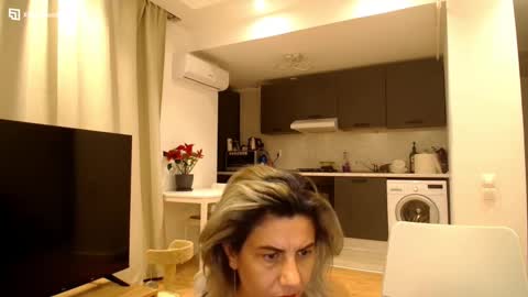 Snapshot of violafoxy chatting on December 5, 2024, 6:11 pm viola online show from December 5, 2024, 6:11 pm