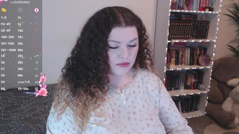 Snapshot of violawane chatting on April 4, 2026, 12:46 pm Viola online show from April 4, 2026, 12:46 pm