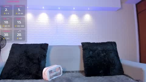 Snapshot of violeet_scott chatting on January 4, 2025, 10:38 am Violett  Everyday From 0530 to 1430 Col Time online show from January 4, 2025, 10:38 am
