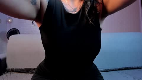 Snapshot of violeet_scott chatting on January 31, 2025, 1:56 pm Violett  Everyday From 0530 to 1430 Col Time online show from January 31, 2025, 1:56 pm