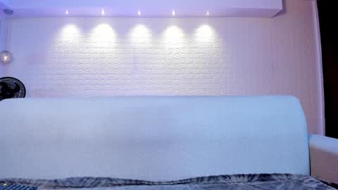Snapshot of violeet_scott chatting on February 3, 2025, 10:58 am Violett  Everyday From 0530 to 1430 Col Time online show from February 3, 2025, 10:58 am