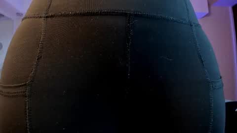 Snapshot of violeet_scott chatting on February 10, 2025, 4:47 pm Violett  Everyday From 0530 to 1430 Col Time online show from February 10, 2025, 4:47 pm