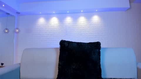 Snapshot of violeet_scott chatting on February 21, 2025, 10:50 am Violett  Everyday From 0530 to 1430 Col Time online show from February 21, 2025, 10:50 am