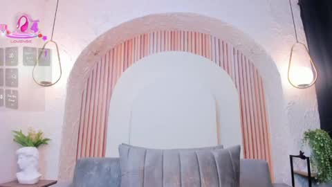 Snapshot of violeet_scottt chatting on April 20, 2026, 9:56 am Violette online show from April 20, 2026, 9:56 am