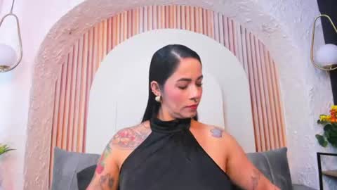 Violette online show from June 11, 2026, 10:02 am