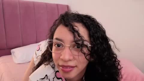 violet__15 online show from June 13, 2026, 12:03 pm
