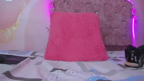 Snapshot of violet__taylor_ chatting on March 28, 2026, 2:55 am violet__taylor_ online show from March 28, 2026, 2:55 am