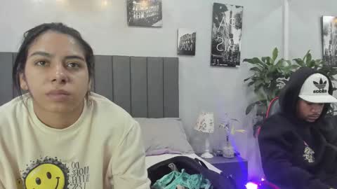 Violet and Myers online show from September 23, 2025, 11:46 am