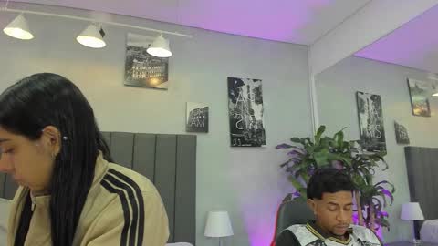 Violet and Myers online show from October 26, 2025, 1:39 pm