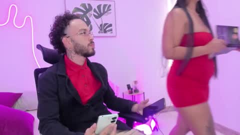 Violet and Paul online show from October 11, 2025, 3:06 am