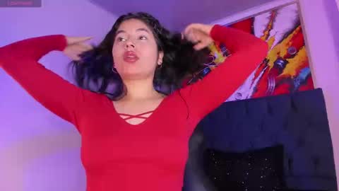 Snapshot of violet_blaze chatting on October 18, 2025, 11:11 am online show from October 18, 2025, 11:11 am