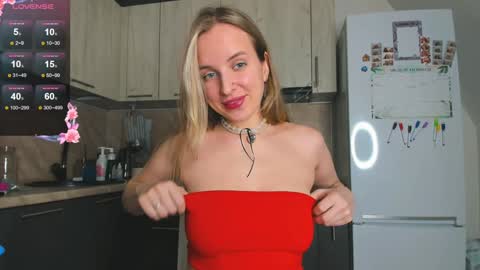 Snapshot of violet_blue_eyes chatting on January 25, 2025, 2:03 pm Violet online show from January 25, 2025, 2:03 pm