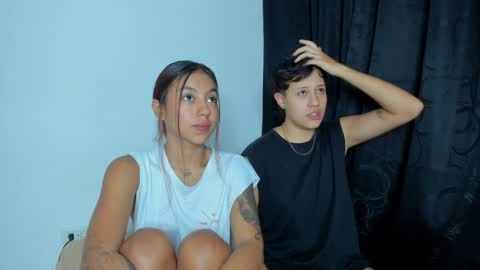 Snapshot of violet_casper_ chatting on January 9, 2025, 9:48 am Violet and Casper online show from January 9, 2025, 9:48 am