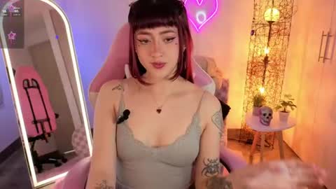 violet online show from June 26, 2026, 7:29 pm