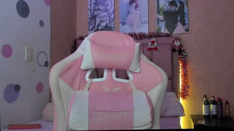 violet_evergarden1 online show from December 11, 2024, 1:58 am