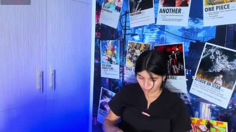 Violet Fiore online show from April 7, 2026, 4:07 pm