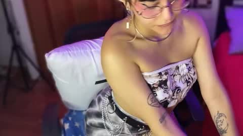 Violete Hentai01 online show from March 2, 2025, 11:09 pm