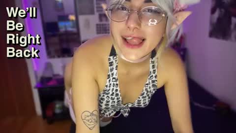 Violete Hentai01 online show from March 6, 2025, 3:56 pm