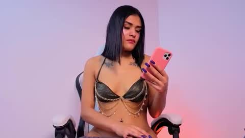 violet_jhonson online show from October 22, 2025, 2:39 pm