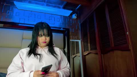 Snapshot of violet_milleer chatting on October 12, 2025, 12:15 pm violet_milleer online show from October 12, 2025, 12:15 pm