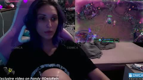 Deya online show from November 12, 2025, 2:17 pm