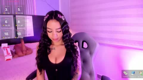 Violeta online show from May 1, 2026, 2:05 am