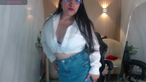 Violet online show from May 28, 2026, 8:39 pm