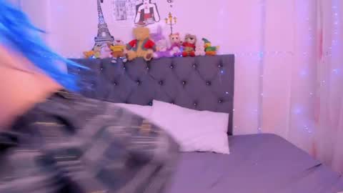 Snapshot of violeta_blaze1 chatting on April 9, 2026, 9:04 am Violeta online show from April 9, 2026, 9:04 am