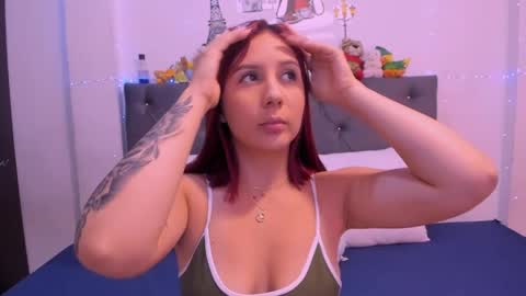 Snapshot of violeta_blaze1 chatting on April 12, 2026, 5:34 am Violeta online show from April 12, 2026, 5:34 am