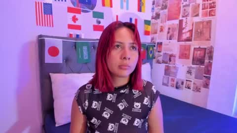 Snapshot of violeta_blaze1 chatting on July 7, 2026, 9:57 am Violeta online show from July 7, 2026, 9:57 am