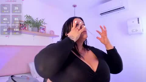 Snapshot of violeta_candyy chatting on July 14, 2026, 5:12 am Violeta Candy online show from July 14, 2026, 5:12 am