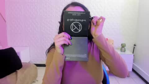 Snapshot of violeta_diazz chatting on May 9, 2026, 9:20 pm online show from May 9, 2026, 9:20 pm