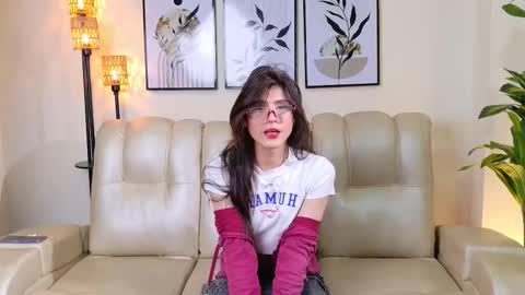 Snapshot of violeta_foxz chatting on October 10, 2025, 7:46 pm Violeta online show from October 10, 2025, 7:46 pm