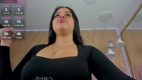 Snapshot of violeta_garcia chatting on December 18, 2025, 9:26 am Violeta Garcia online show from December 18, 2025, 9:26 am