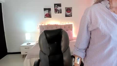 Snapshot of violeta_hotter_ chatting on October 1, 2025, 11:49 am violeta_hotter_ online show from October 1, 2025, 11:49 am